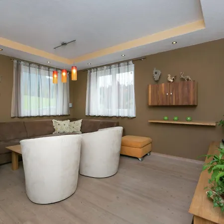 Rich Holiday With Sauna Garden Valley Views In بيت للعطل