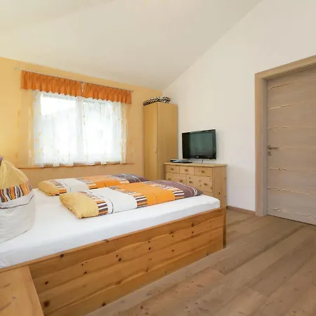 بيت للعطل Rich Holiday With Sauna Garden Valley Views In إتيير