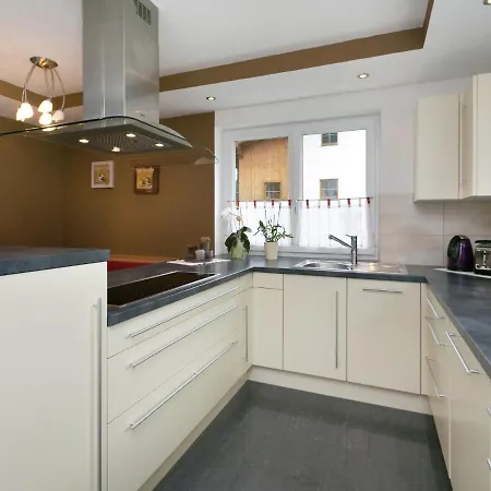 Rich Holiday With Sauna Garden Valley Views In بيت للعطل *