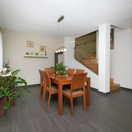 Rich Holiday With Sauna Garden Valley Views In بيت للعطل إتيير