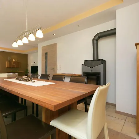 Rich Holiday With Sauna Garden Valley Views In بيت للعطل
